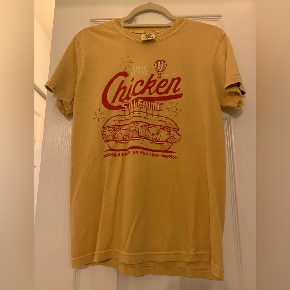 Binghamton NY Chicken Spiedies Comfort Colors Small Graphic T-Shirt Retro Unisex